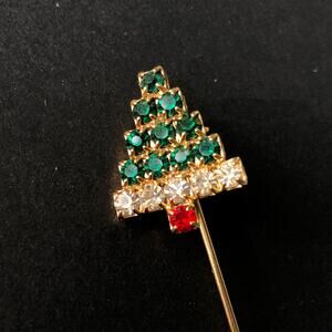 Vintage Christmas Tree Stick Pin, Multicolor Rhinestones Gold Tone Prong Set
